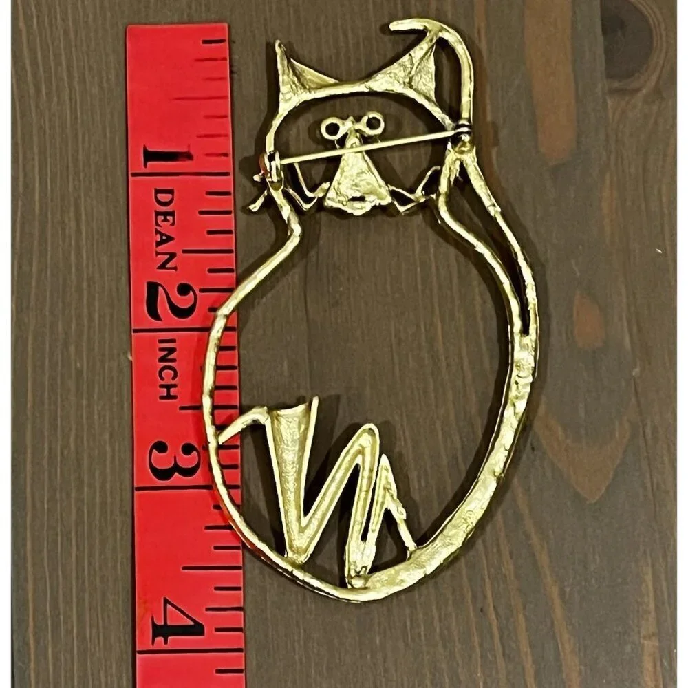 Vintage Large Fat Cat Pin Brooch Abstract Outline Goldtone Modern Artsy 80s 3.5